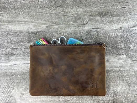 Amazon.com | Leather Pouch with Zipper (Carbon Black, 10.5